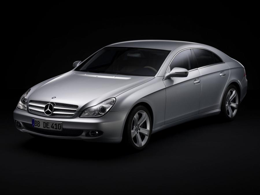  Mercedes-Benz CLS500 2004 года  (фото 14 из 30)